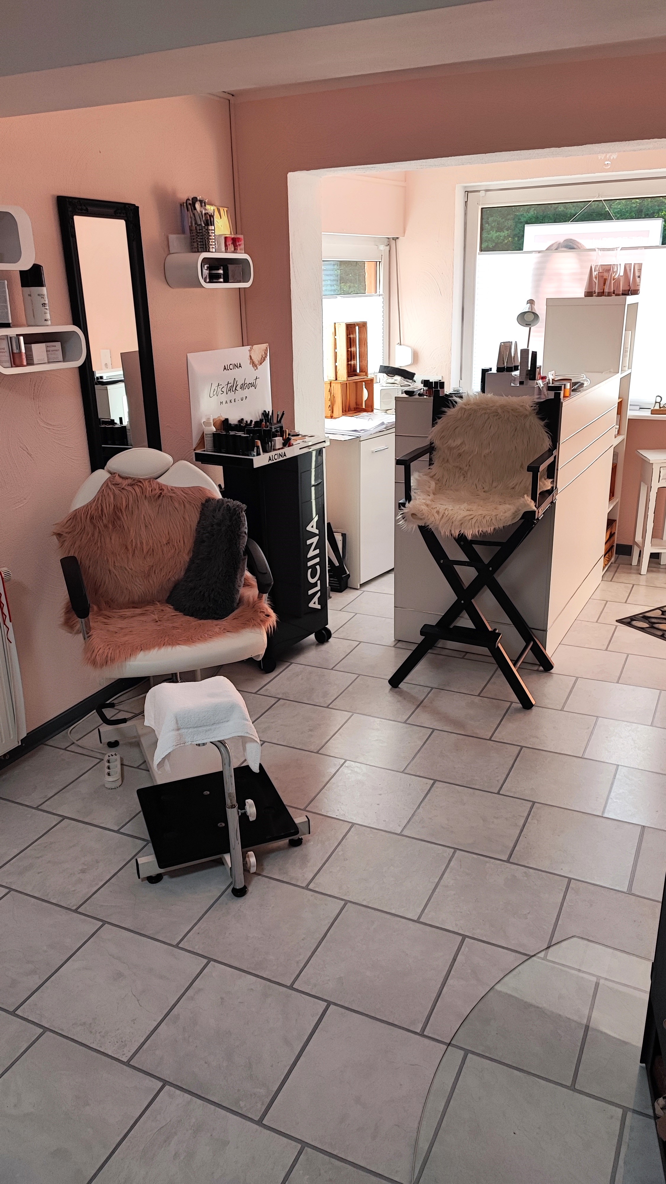 Heike Salon Make-Up Platz